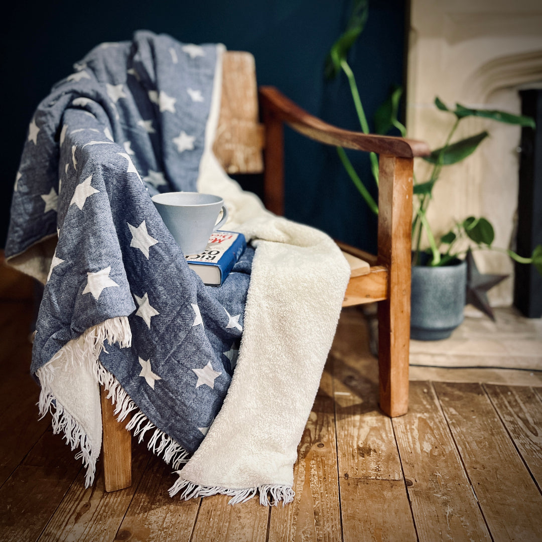 The Cosy Edit | The Essential Fleece Lined Throw 2022| Fleecy Blankets