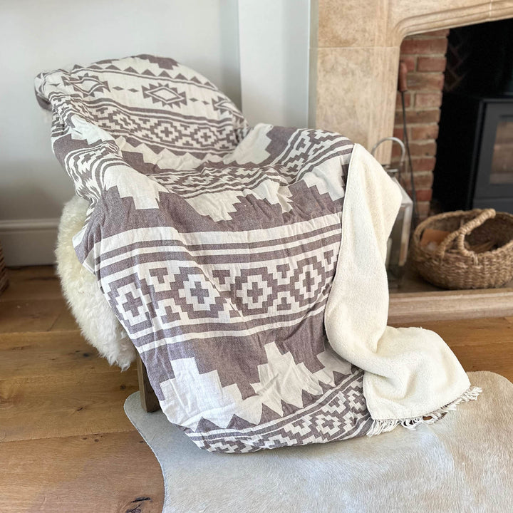 Maya Fleece Lined Throw